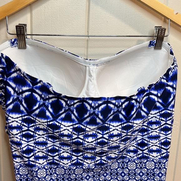 La Blanca Blue Print Swim Top - Picture 5 of 9